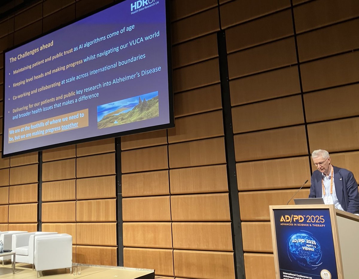 Our very own ⁦<a href="/profadmorris/">Andrew Morris</a>⁩ talking about the challenges ahead #alzinsight <a href="/alzdata/">Alzheimer's Disease Data Initiative</a> ⁦<a href="/HDR_UK/">Health Data Research UK (HDR UK)</a>⁩