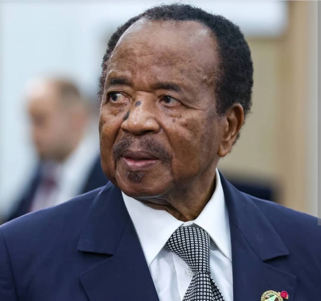 princefomoango's tweet photo. Au Cameroun 🇨🇲 mon pays, le choix serais entre l'alternative du jeune Jean Marie Fomo Ngota ou l'alternance du vieux Maurice Kamto parce que la priorité des populations misérables c'est la fin du régime machiavélique du président Paul Biya au Cameroun 🇨🇲 franchement ! https://t.co/thzJcDWWBO