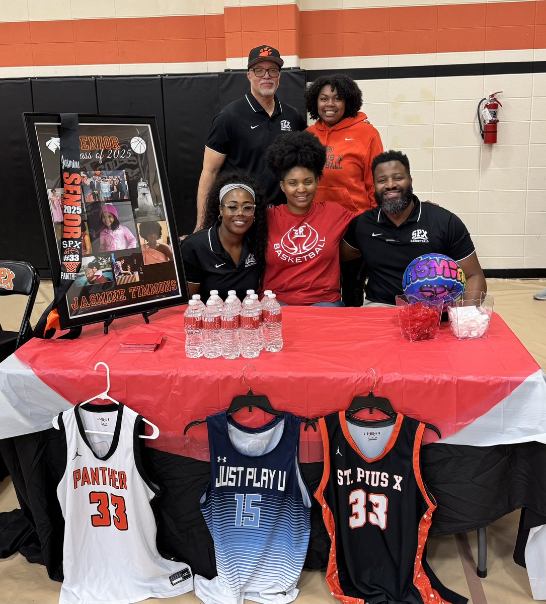 St. Pius X Women’s Basketball 🏀 tweet media