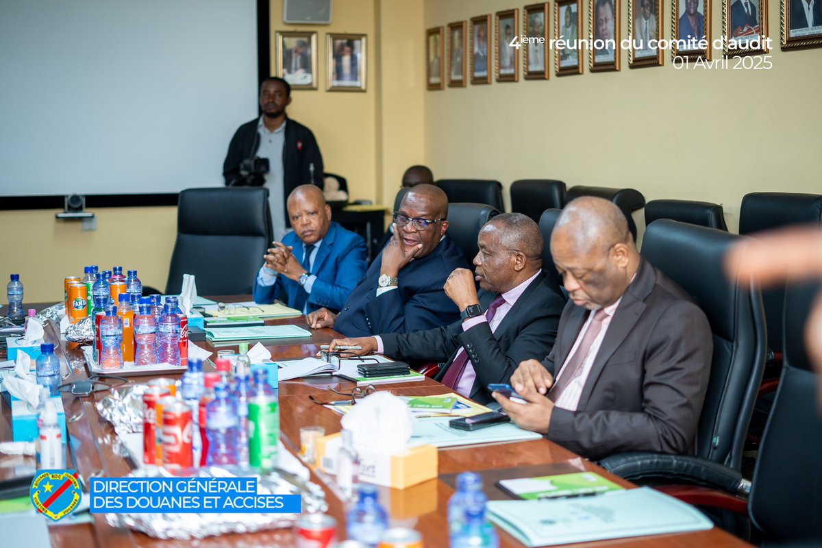 DOUANERDC's tweet image. La 4ᵉ réunion du comité d’audit s’est tenue ce lundi 1ᵉʳ avril 2025 à l’Administration Centrale de la DGDA, sous la présidence du Directeur Général des Douanes et Accises, Bernard KABESE MUSANGU. #DGDA #Audit