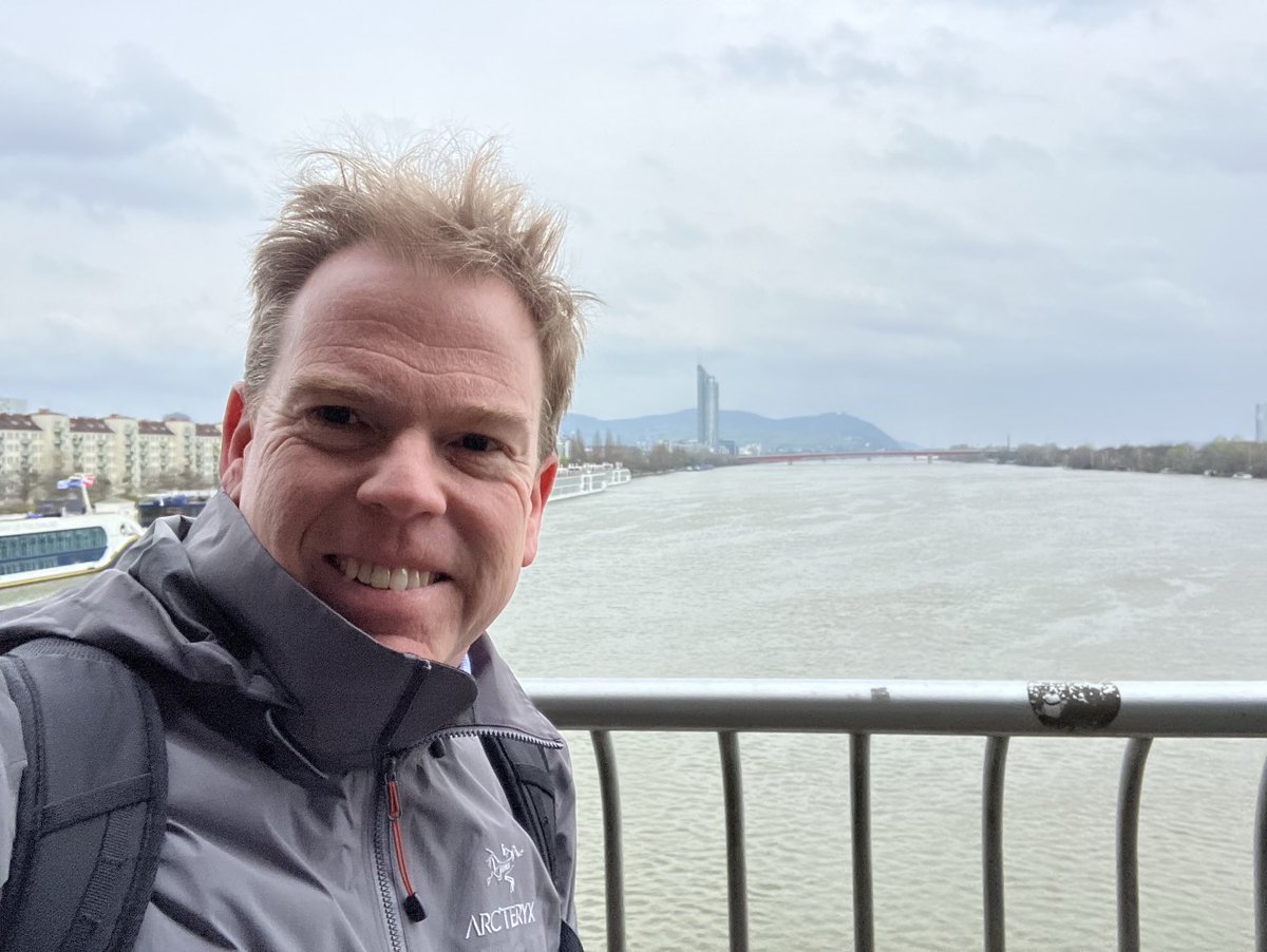A bracing stroll enroute to #ADPD2025 this morning. Less the blue Danube, more slightly grey