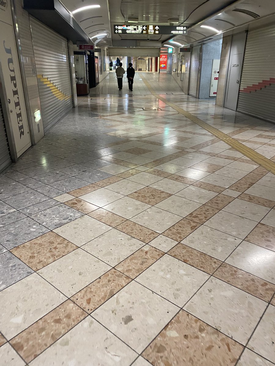 始発の難波駅ってこんな感じなんや！
