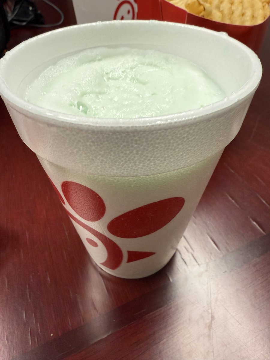 BaseJustice's tweet image. Yummmm chick fil a got that Powerade ice cream I’m finna to bust thank you and my pleasure