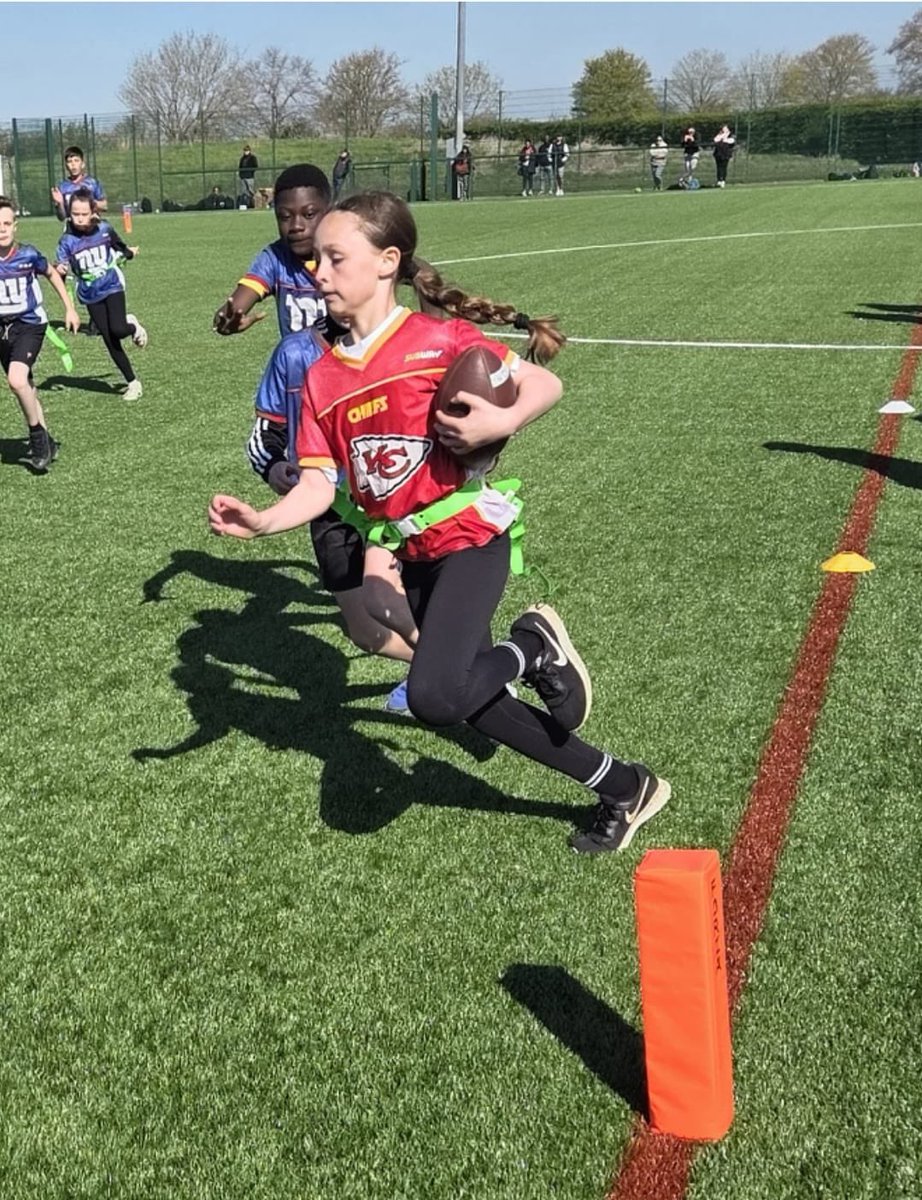 HuntsSSP's tweet image. Today we welcomed 15 teams and 120 children to our Y5/6 @NFLUKIRE Flag Football Practice Festival. 🏈🔥

The annual event allowed the children to practice the Flag skills they have been learning within lessons or extra curricular clubs against other schools. 👌