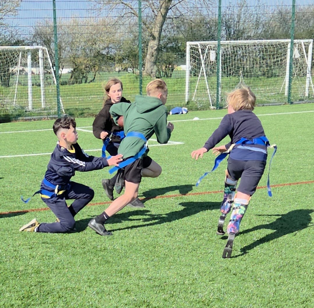 HuntsSSP's tweet image. Today we welcomed 15 teams and 120 children to our Y5/6 @NFLUKIRE Flag Football Practice Festival. 🏈🔥

The annual event allowed the children to practice the Flag skills they have been learning within lessons or extra curricular clubs against other schools. 👌