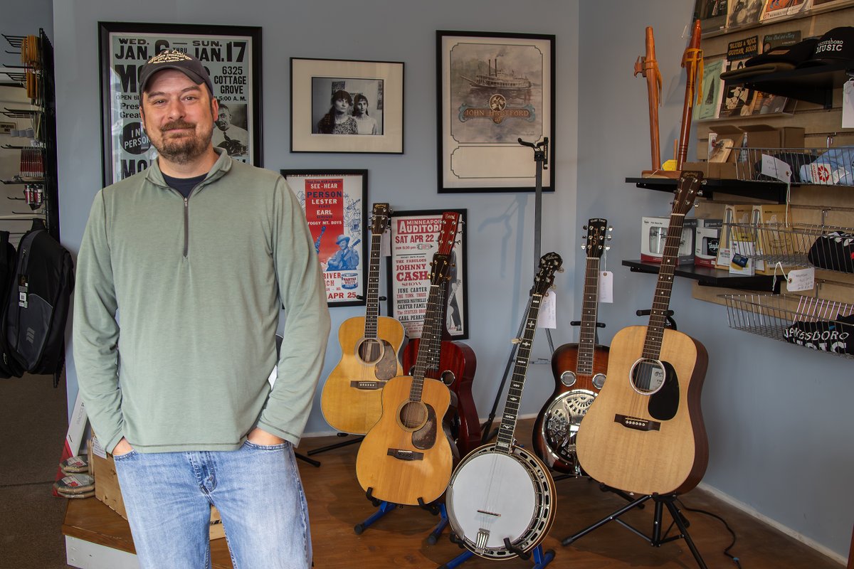 Rural Development VA (@rdvirginia_) on Twitter photo Rob Seal possesses 2 important skills for opening a music store … passion for playing & talking to people. What he didn’t have was financing to get the new venture off the ground. Learn how the local EDA partnered w/<a href="/usdaRD/">Rural Development</a> to help Waynesboro Music soar. tinyurl.com/y2c4tsjf Rob Seal possesses 2 important skills for opening a music store … passion for playing & talking to people. What he didn’t have was financing to get the new venture off the ground. Learn how the local EDA partnered w/<a href="/usdaRD/">Rural Development</a> to help Waynesboro Music soar. tinyurl.com/y2c4tsjf