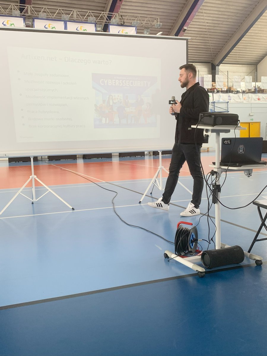 Miałem przyjemność wystąpić na #MłodzieżoweTargiPracy w Nowym Dworze Maz. Blisko 300 uczniów, rozmowy o własnej firmie, cyberbezpieczeństwie i odwadze w wyborze ścieżki. Etat to nie jedyna opcja! Dzięki za zaproszenie i super energię! 💡🚀

#WłasnyBiznes #Inspiracja #AI #LLM