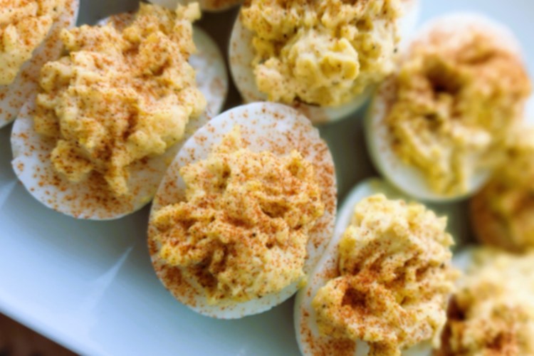 Deviled eggs made easy! Want to master this classic recipe? Check out our foolproof step-by-step guide! Easy to make, easier to devour. #DeviledEggs #SimpleRecipe #Yum
bit.ly/3JiLj7v