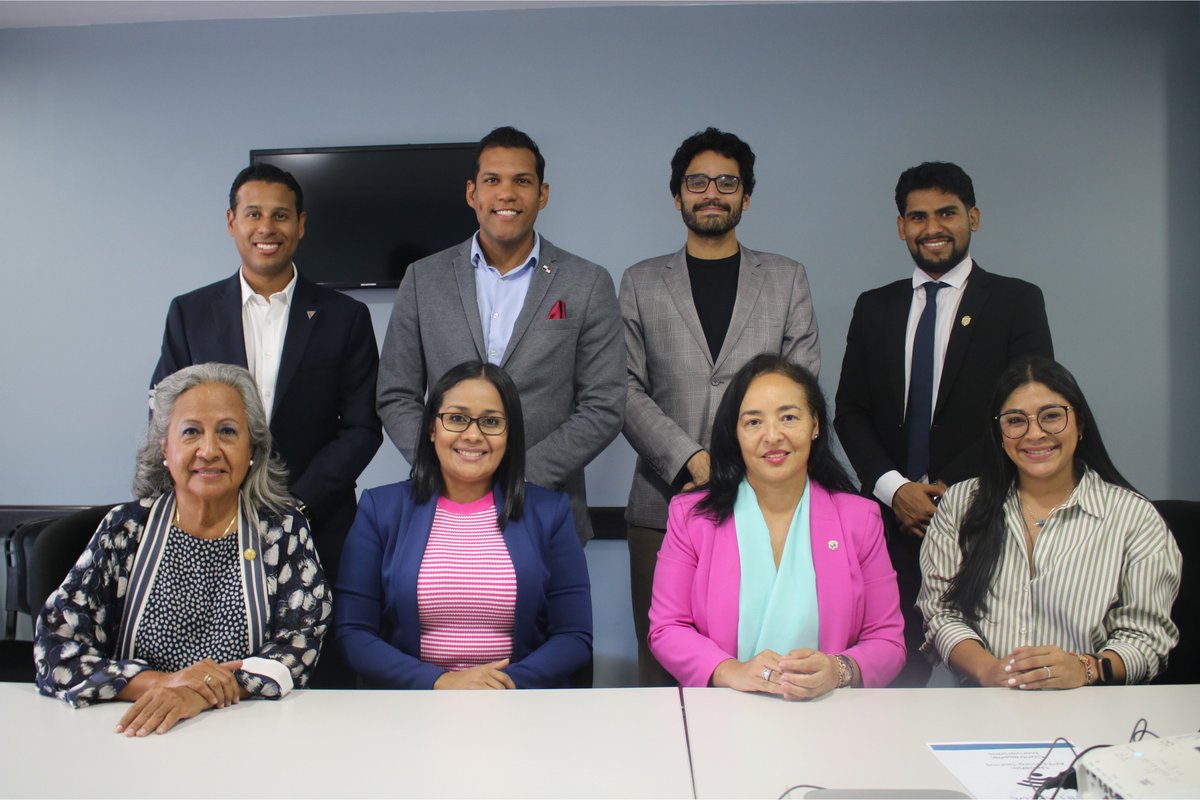 En APEDE Joven, trabajamos junto a <a href="/aspadepanama/">ASPADE (Asociación Panameña de Debate)</a>  en nuestro plan de trabajo para este año, con el objetivo de fortalecer la voz de los jóvenes en el sector empresarial.

Además, conversamos con la <a href="/ATTTPanama/">Autoridad del Tránsito</a>  sobre estrategias para mejorar la movilidad y seguridad vial nacional