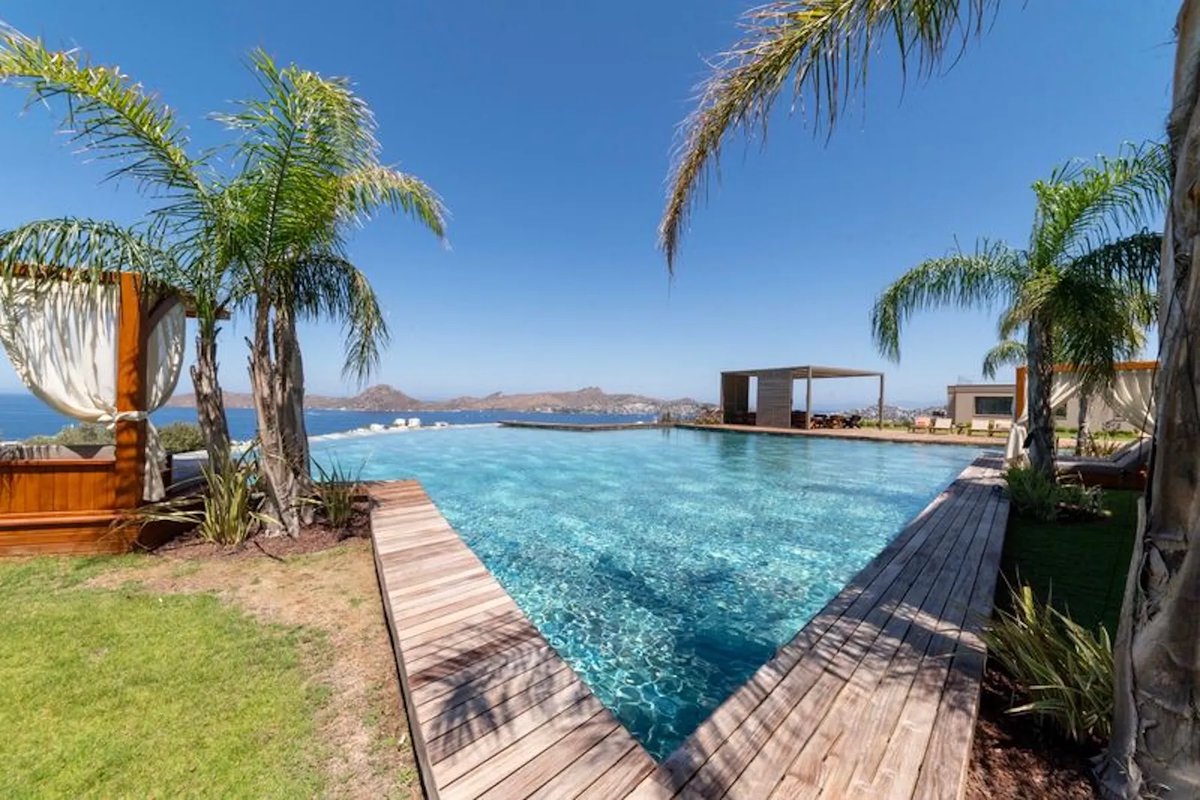 RuleProperties's tweet image. traveltuesday ✨

22 🛌 | 4.45 acres | Price Upon Request

Yalıkavak, Bodrum/Muğla
Bodrum, Mugla, Türkiye

Listed by: Yigit Tudun @ Türkiye Sotheby's International Realty

ow.ly/TEkY50VshHE for the full property tour!

#RuleProperties