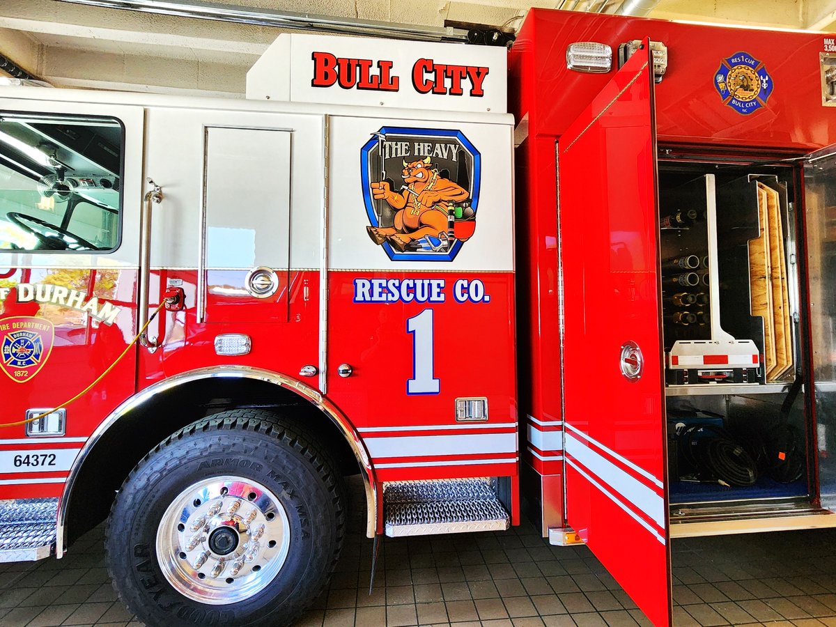 Hello fire apparatus fans-I finally get to scoop <a href="/legeros/">Mike Legeros</a>:

The new graphics on the new R1 went up today.  

That is all.