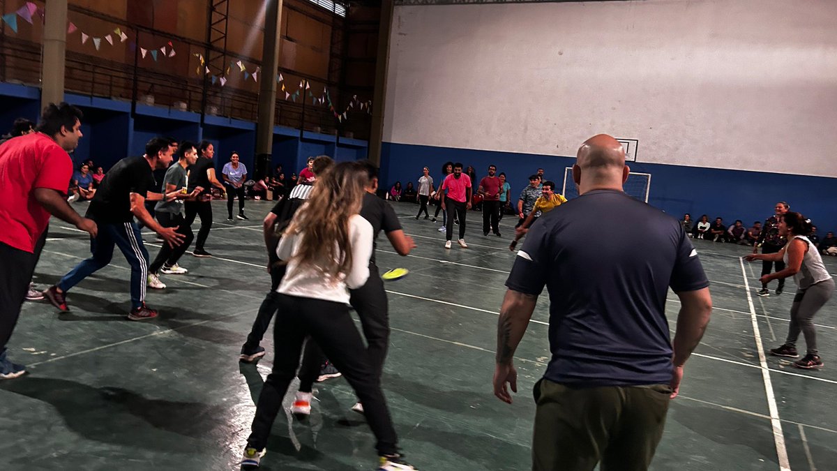 Leo Troncoso (@leot14) on Twitter photo 👉🏻En el Distrito de📍#Merlo, realizamos la Asistencia Técnica ➡️El abordaje de los Juegos y Deportes Alternativos en la Clase de Educación Física.
👉🏻En PBA💙se construye futuro con más Capacitación y Formación Docente.
<a href="/Kicillofok/">Axel Kicillof</a> <a href="/gustavomenendez/">Gustavo Menéndez</a>
<a href="/AlbertoSileoni/">Alberto Sileoni</a> <a href="/pablourquizaok/">Pablo Urquiza</a> 👉🏻En el Distrito de📍#Merlo, realizamos la Asistencia Técnica ➡️El abordaje de los Juegos y Deportes Alternativos en la Clase de Educación Física.
👉🏻En PBA💙se construye futuro con más Capacitación y Formación Docente.
<a href="/Kicillofok/">Axel Kicillof</a> <a href="/gustavomenendez/">Gustavo Menéndez</a>
<a href="/AlbertoSileoni/">Alberto Sileoni</a> <a href="/pablourquizaok/">Pablo Urquiza</a>