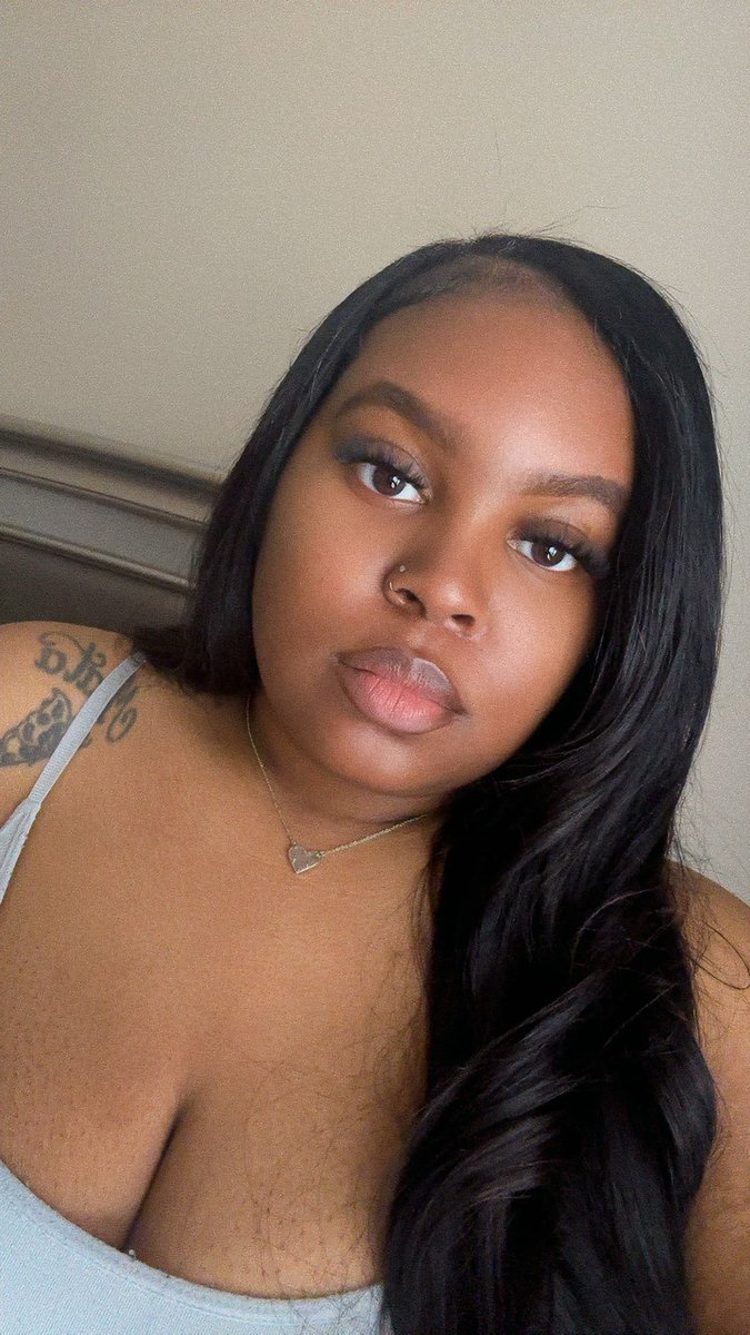 NotoriousBe_'s tweet image. Just updating my socials ✌🏽💛