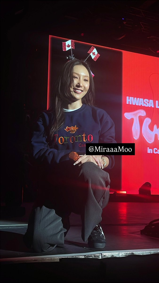 MiraaaMoo's tweet image. STFU NO ONE TALK TO ME

#HWASA_Twits_NA #HWASA