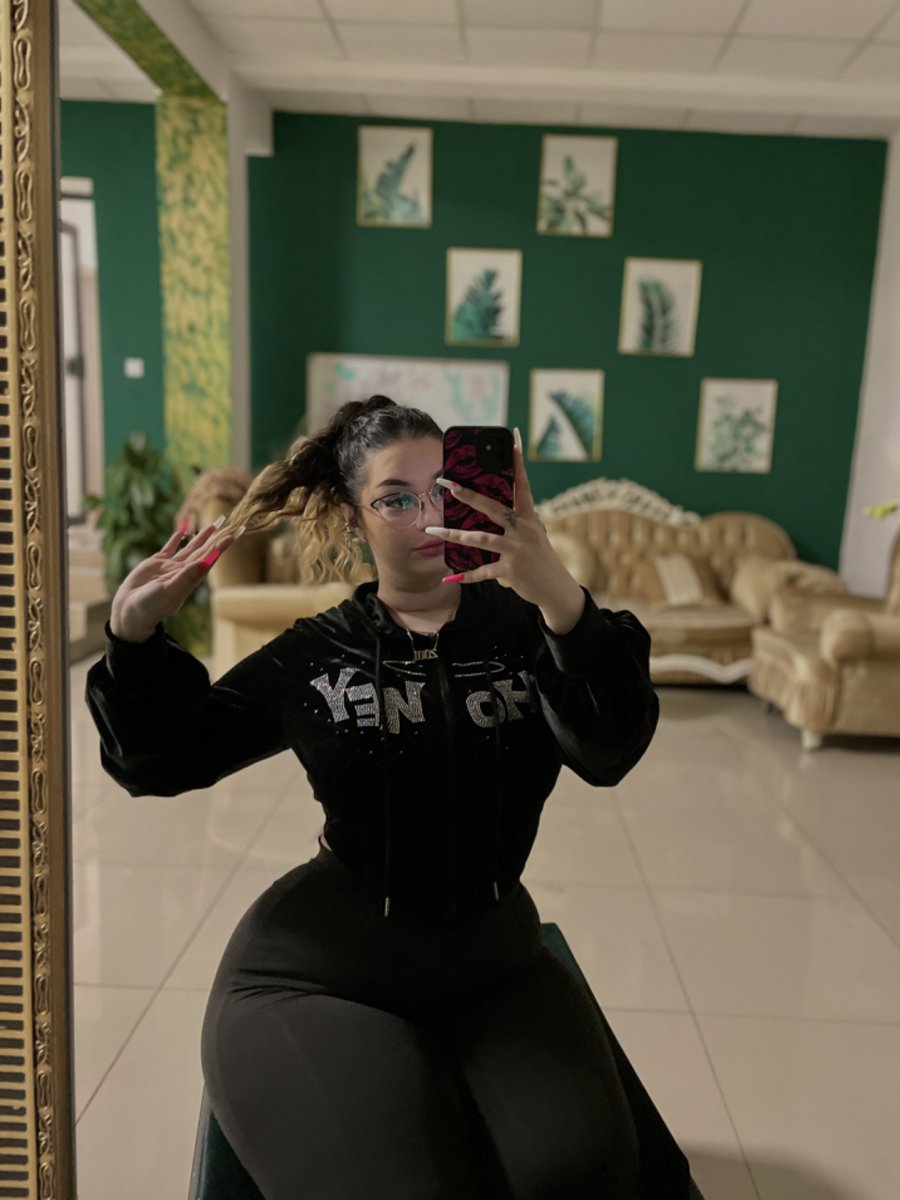 Walker01Kate's tweet photo. Say "hi" for a surprise in your dms

Live now: https://t.co/ytbyK5RfAv

#BigBooty #CamGirl #ThickGirl #NSFW https://t.co/WOqGw07HG5