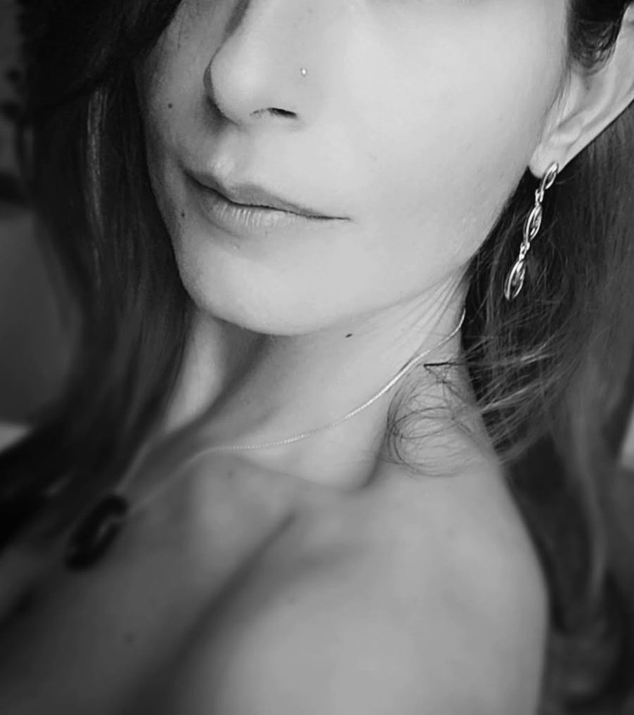 Lily Croft tweet media