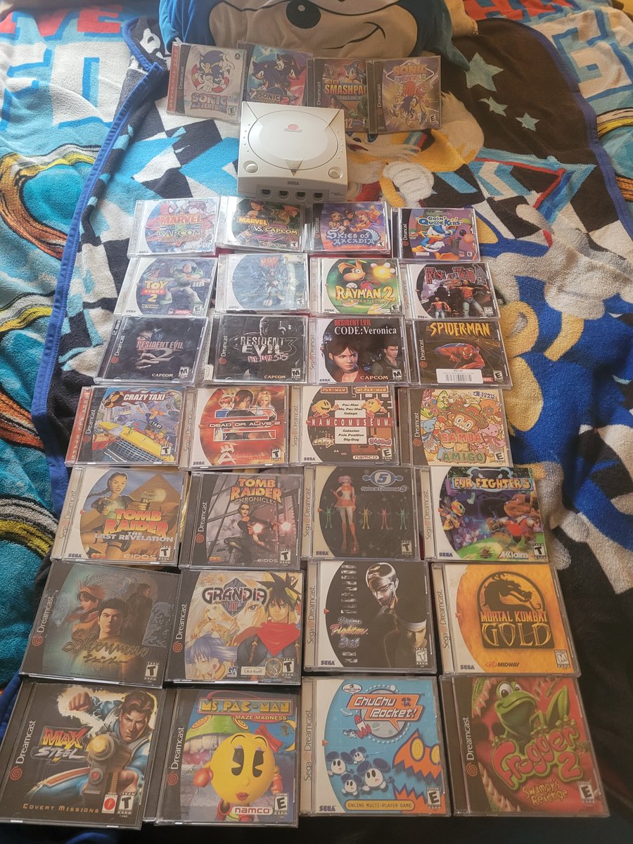 Martez6789's tweet photo. My Sega Dreamcast Collection so far 😎
#SonicTheHedgehog
#dreamcast
#ResidentEvil
#Sega
#Retrovideogames
#videog https://t.co/FlwaiyEPto