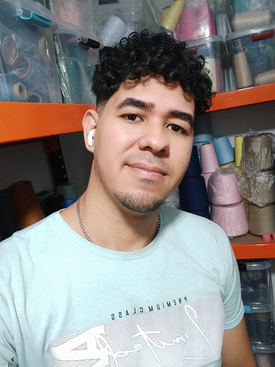 Octus_G's tweet photo. Hoy stream mis muchachos por allá nos vemos https://t.co/RFMpzlLu7L