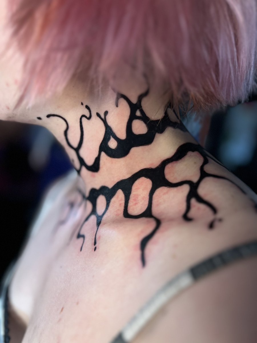 iivdrips's tweet image. aahhhh so happy to do one of my collar designs!!!!!