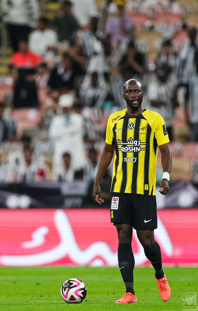 المرجلة في صورة 🥶🔥
#أغلى_الكؤوس 
#الاتحاد_الشباب