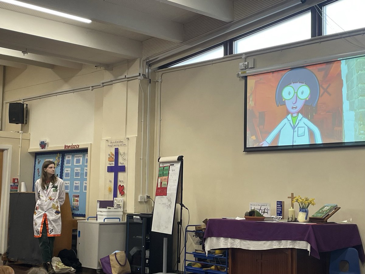 Yesterday we were joined by Dr Pop from the NRG team to teach us how we can use less and save more or as they say ‘power down and save up’ ! #ecoagency #oneworld #energysaving
