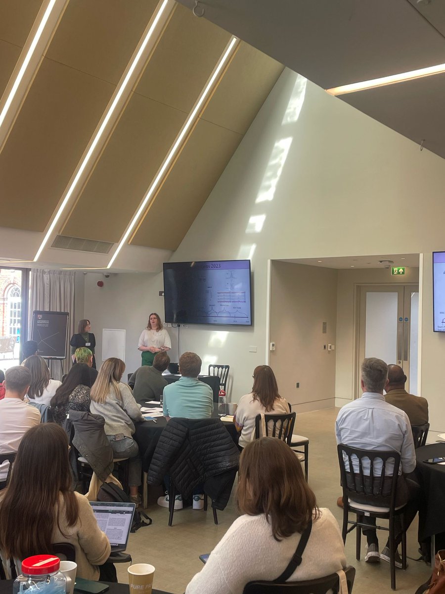 syedmhammad03's tweet image. A glimpse of the MRC AIM DTP symposium 2025 #AIMImpact25. @Impact_Aim_Mrc
A day filled with scientific discussions, 1-minute PowerPitches, Career talks and Poster and Oral Presentations!
Big congratulations to the winners! ๐
@Pixel_Biology @mpbiomedicals -Prize Sponsors