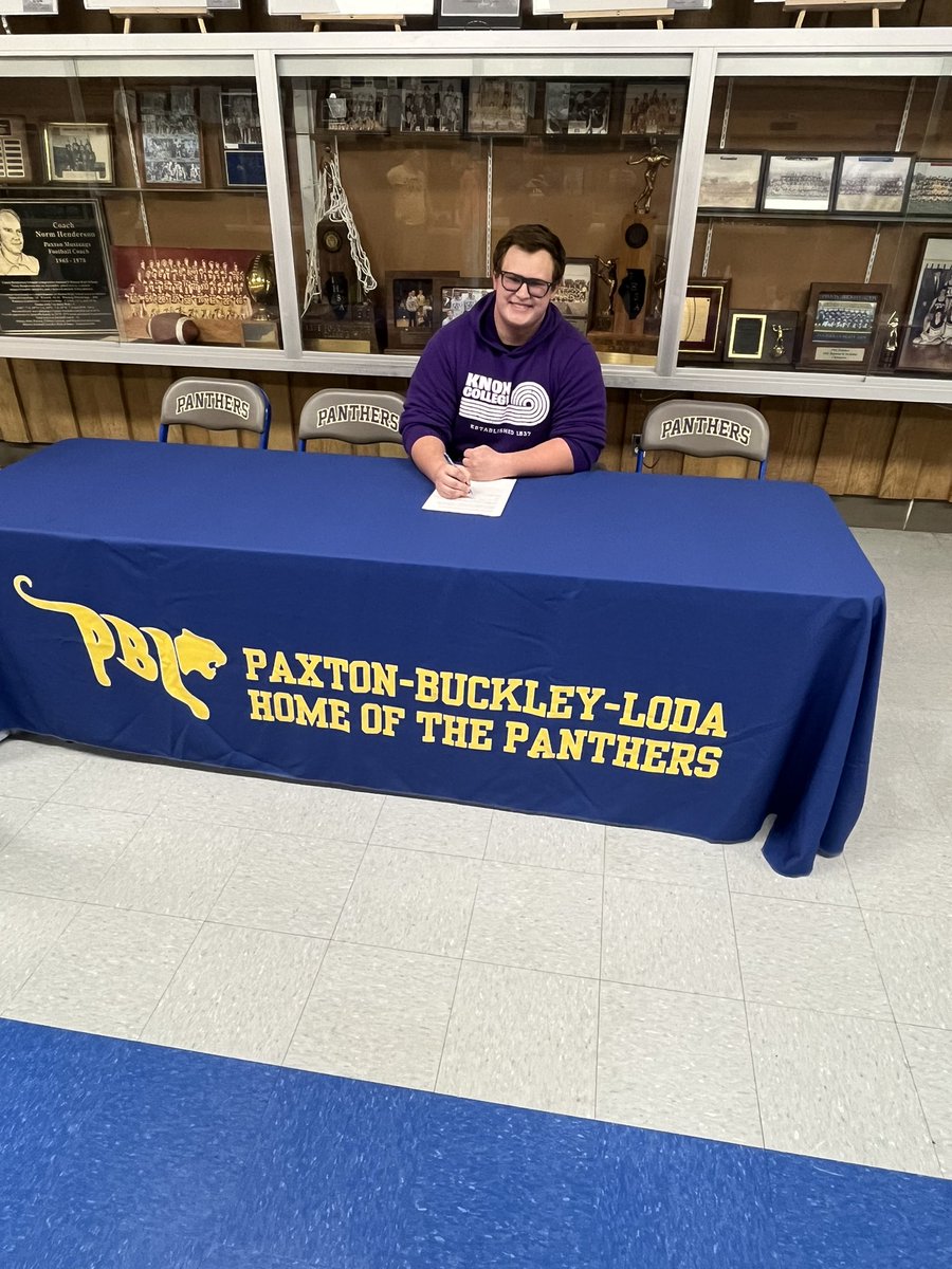 Rolen Edison will be continuing his education and football career at Knox College in the fall. Congrats Rolen!