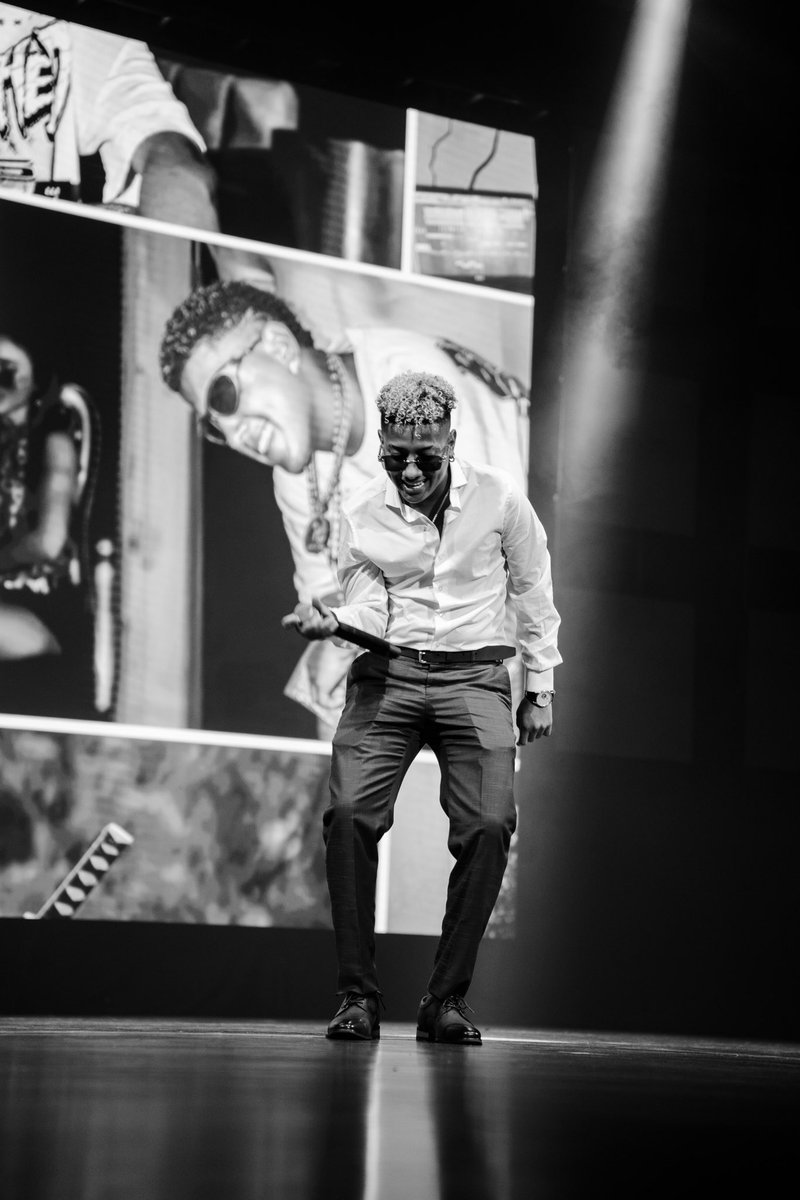 Gracias Dios, gracias mis fanáticos, gracias equipo de trabajo.❤️
Seguimos trabajando🙏🏽