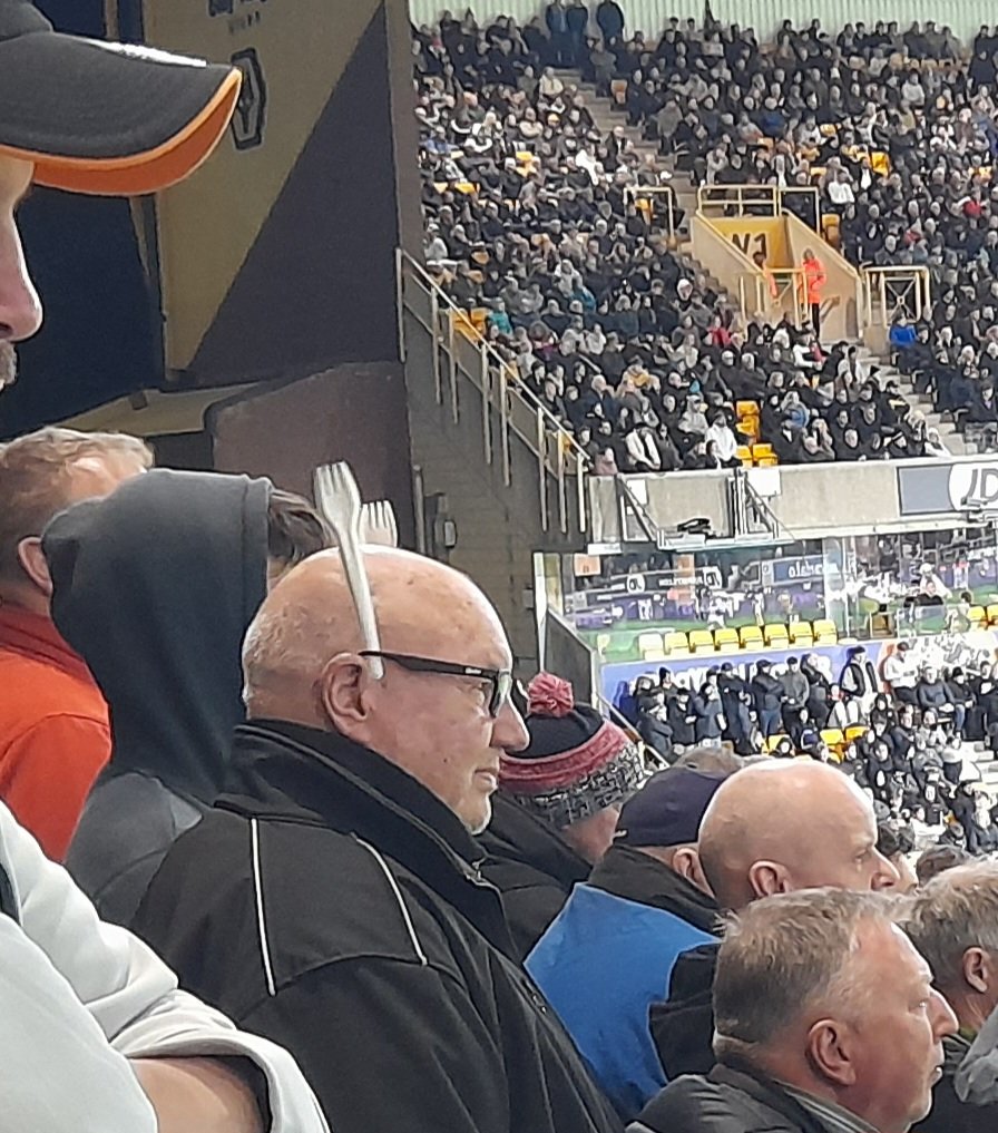 powelly_wwfc's tweet image. Taking this picture was why I missed the goal hahaha