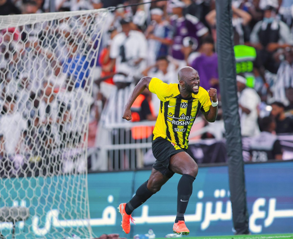 makkahregion's tweet photo. #الاتحاد يتأهل لنهائي كأس خادم الحرمين الشريفين لكرة القدم بفوزه على #الشباب 3-2.

#الاتحاد_الشباب https://t.co/N4VzGyWfEi