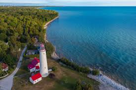FarosLos's tweet photo. las 6 torres imperiales construidas por John Brown, un contratista de Thorold {Ontario}. El 1 de julio de 1867 la provincia de Canadá se independiza y pasa a formar parte de la Confederación de Canadá. En la actualidad, pertenece a la provincia de Ontario. #PointClarkLighthouse https://t.co/zd3okNngcx