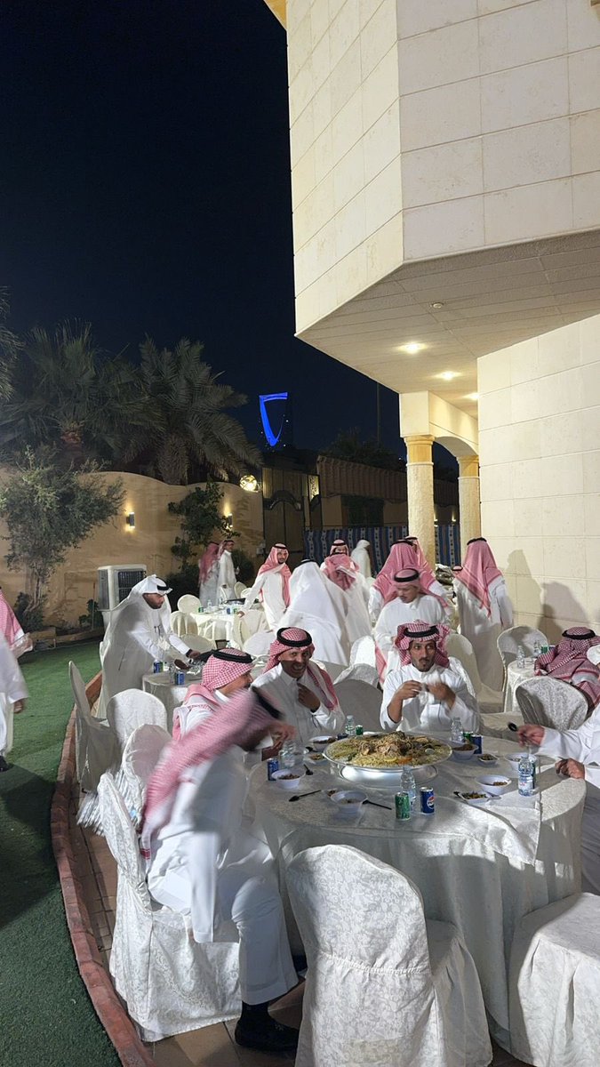 AL_abdalwahed's tweet image. 📸 | تغطية من عيد الفطر المبارك في ضيافة أبناء العم للعام 1446 هجري

#عيد_أسرة_العبدالواحد_١٤٤٦ 
#أسرة_العبدالواحد
#عيد_الفطر