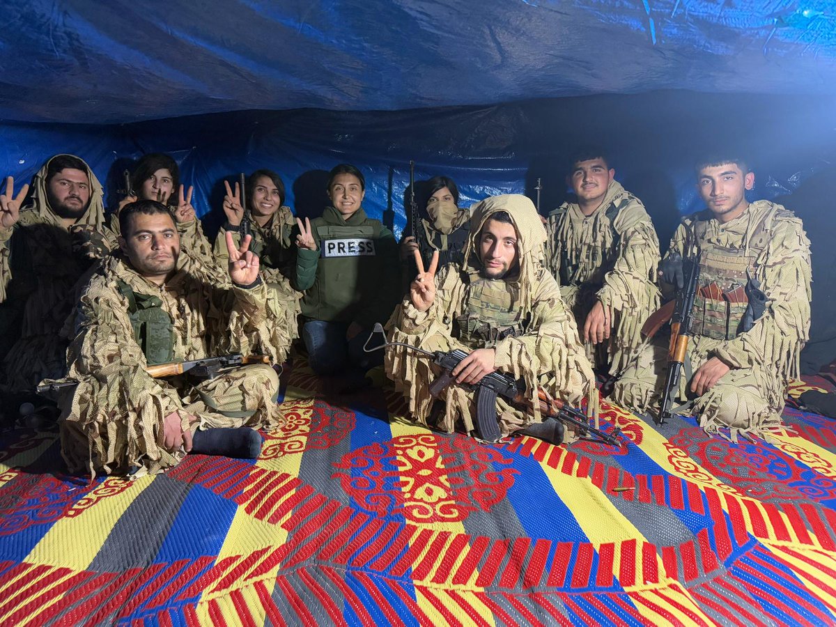 Şervanên Azadiyê..
Ji Nava tûnêlên şer ên bendava Tişrîn