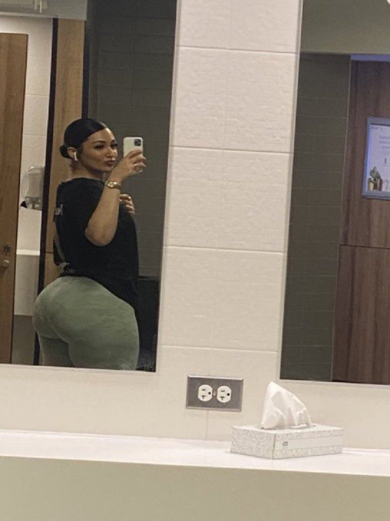 Mya (@yourthicccdream) / Posts / X