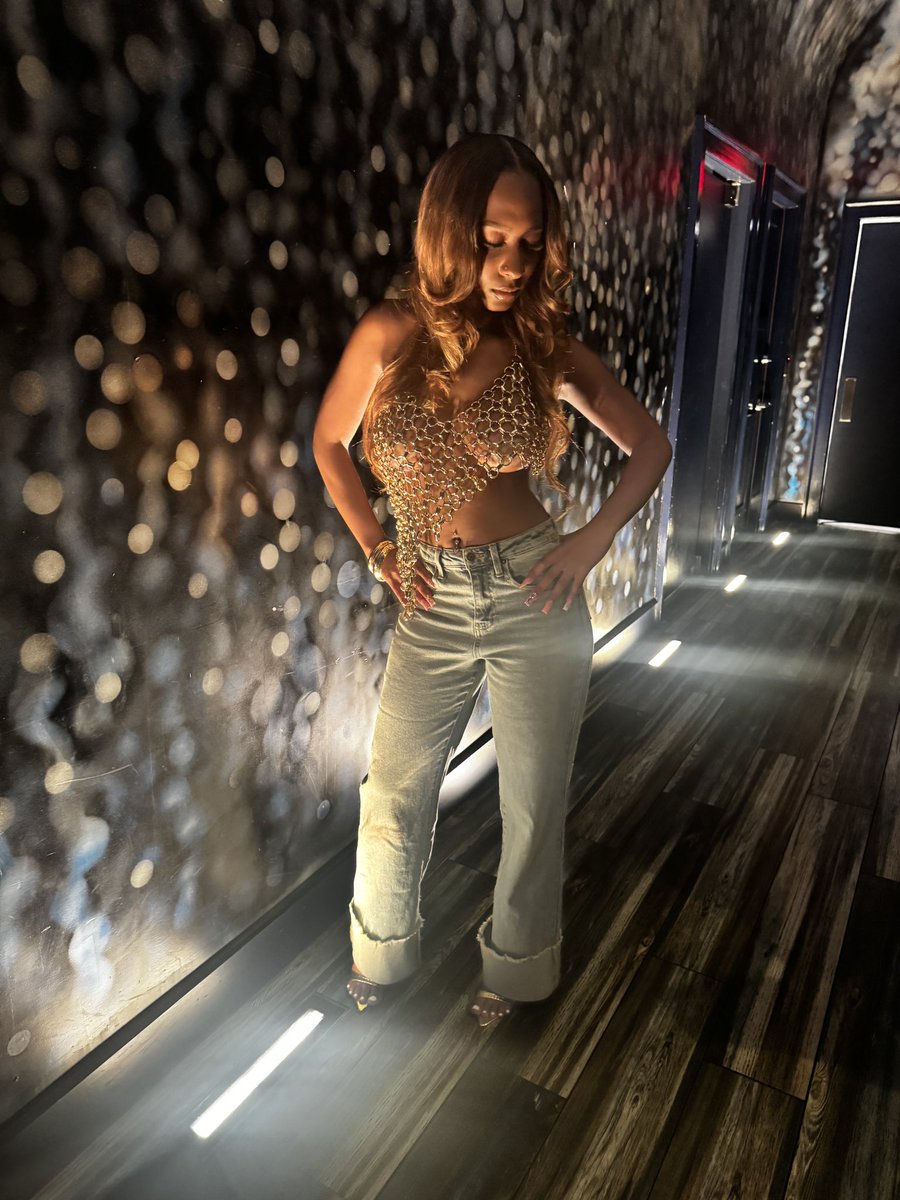 MischievousHar1's tweet photo. Somewhere between exotic &amp; iconic ✨ https://t.co/NK5nYkrVfL