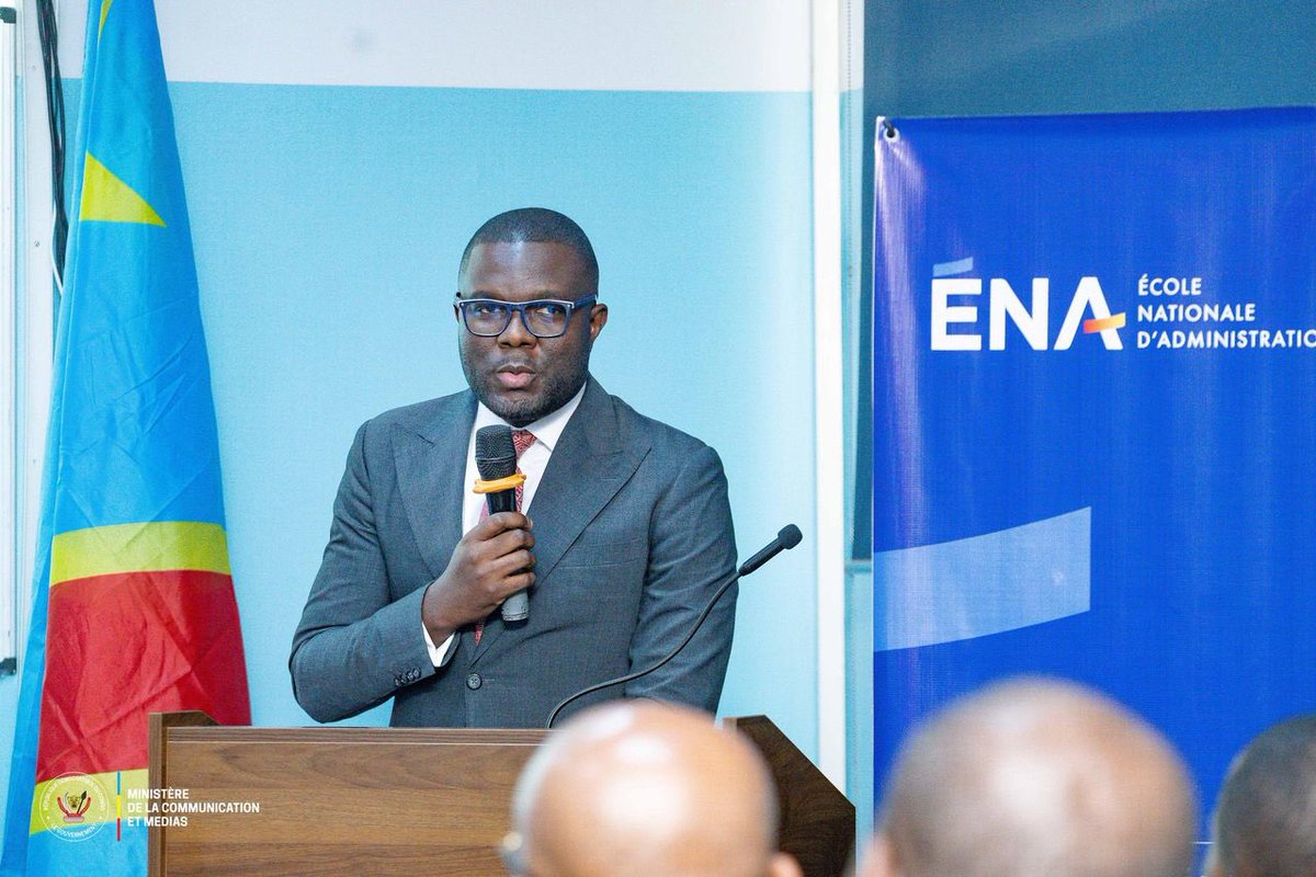 PatrickMuyaya's tweet photo. #RDC : « Vous devez comme moi appartenir à la génération qui derrière le Président Tshisekedi va mettre définitivement fin à ce conflit qui dure depuis 31 ans. »

Aux élèves de la 9ème promotion de l’@EnaRDC_Officiel dite « Mamadou Ndala », j’ai expliqué les enjeux de la guerre, notre stratégie reposant sur plusieurs fronts et qui a permis aujourd’hui de déconstruire le narratif mensonger du #Rwanda. 

À la lumière de nos 3 heures d’échanges, j’ai compris que la République peut véritablement compter sur ce groupe d’officiers prêts à rejoindre le champs de bataille tant pour mettre fin à la guerre que pour gagner le défi du développement. 

Félicitations au Directeur Général @tombolamuke et à toute son équipe pour le bon encadrement de cette pépinière de grands esprits. 

Les énarques représentent le présent et l’avenir de notre pays !!! 

#CongolaisTelema !!!!

#ToutPourLaPatrie !!!!

#BendeleEkweyaTe 🇨🇩🇨🇩🇨🇩🇨🇩 !!!!