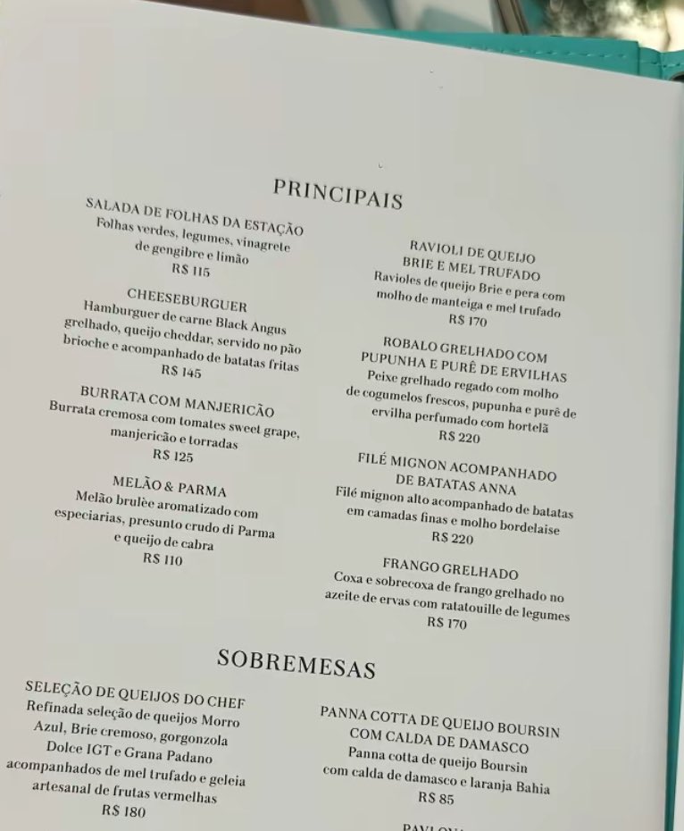 BarbecueKingBR's tweet photo. O Café da Tiffany é a coisa mais absurda que vi este ano no ramo da alimentação 🤯

Após visitar alguns países no exterior, criei a teoria de que o preços no Brasil pra se alimentar são elevados por um único motivo: o brasileiro faz questão de pagar caro pra se descolar da classe abaixo da dele

Tenho a impressão (puro achismo) que o americano e europeu fica puto de verdade quando há uma alta de preços de alimento. Pois até em restaurantes caros, os preços são justos. Exemplo, uma massa: farinha e ovo, nao faz mt sentido passar de 30 euros nos mais caros. 

Já aqui no Brasil, quanto mais caro melhor, pois o brasileiro adora ostentar e provar que paga, o melhor exemplo é esse recém inaugurado café da Tiffany que estão se orgulhando em ir..... mas claramente é algo normal q poderia ser 5x mais barato.

Conclusão: talvez uma parcela de culpa dos produtos serem caros é da própria população... pois quanto mais caro, mais ele paga pra jogar na cara do amigo que nao pode pagar. Veja os carros, absurdo de preço, e tem algum 0km encalhado? Nao.