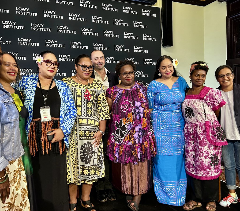 Sasbites's tweet photo. Great experience speaking at the Lowy Institute last night introducing our team @LiceMovono @_Chrisnrita_ @BelindaKora1 @MarianKupu 
They gave the packed crowd (standing room only) an incredible insight into the issues facing Pacific Islanders in this increasingly complex world. https://t.co/yNHXrcHVDb