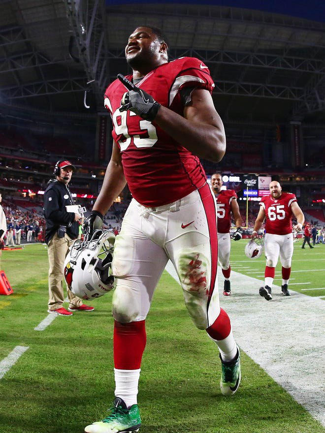 NFL Essentials (@nfl_essentials) on Twitter photo The #Cardinals are signing DL Calais Campbell to a 1-year, $5.5M deal with a max value of $7.5M, per: <a href="/RapSheet/">Ian Rapoport</a> The #Cardinals are signing DL Calais Campbell to a 1-year, $5.5M deal with a max value of $7.5M, per: <a href="/RapSheet/">Ian Rapoport</a>