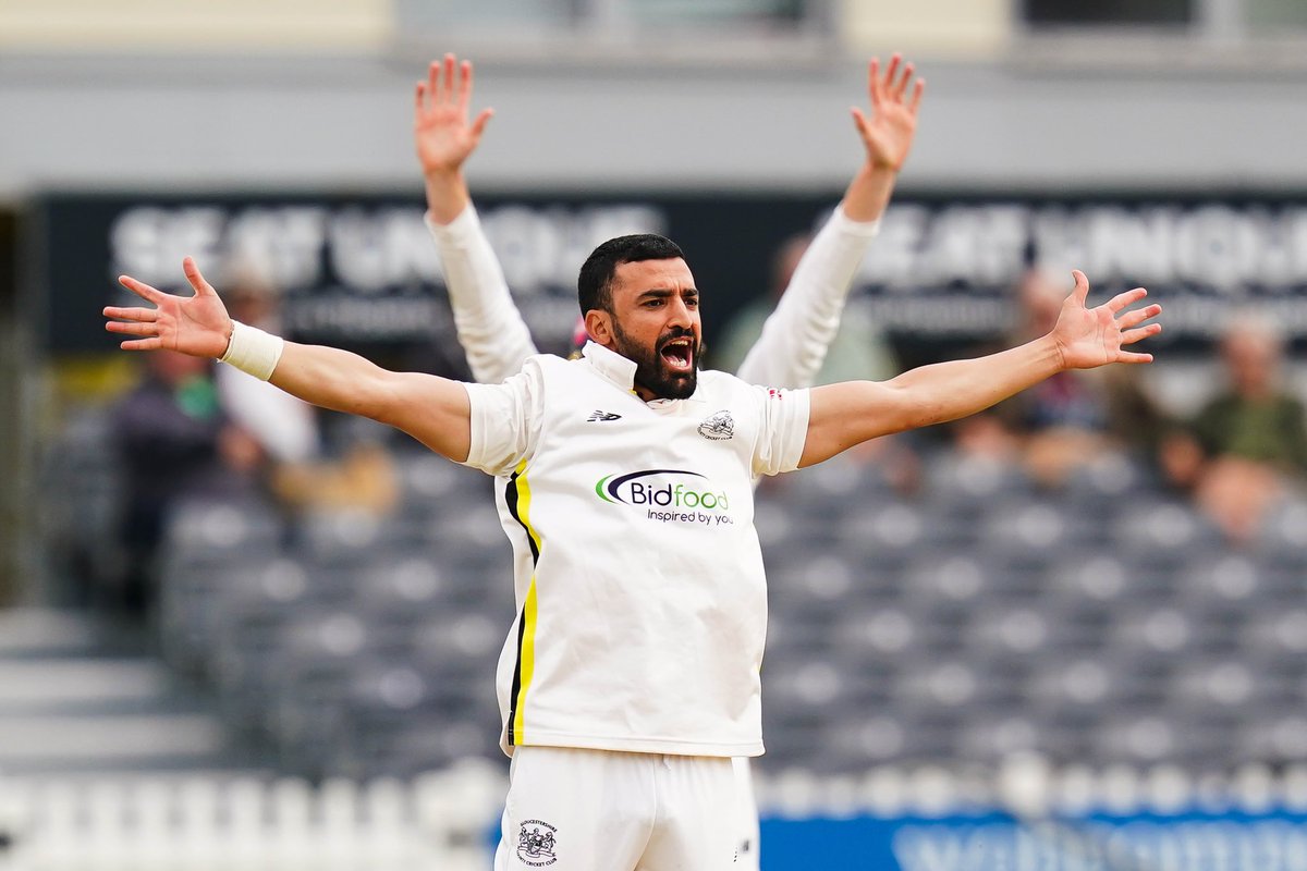 I’m delighted to have been awarded highly commended in the ECB Domestic Journalist Awards for this picture of Zafar Gohar! A massive shout out to everyone I worked with at <a href="/Gloscricket/">Gloucestershire Cricket 🏆</a> who were always so positive about my work - even when I wasn’t

ecb.co.uk/news/4242304/e…