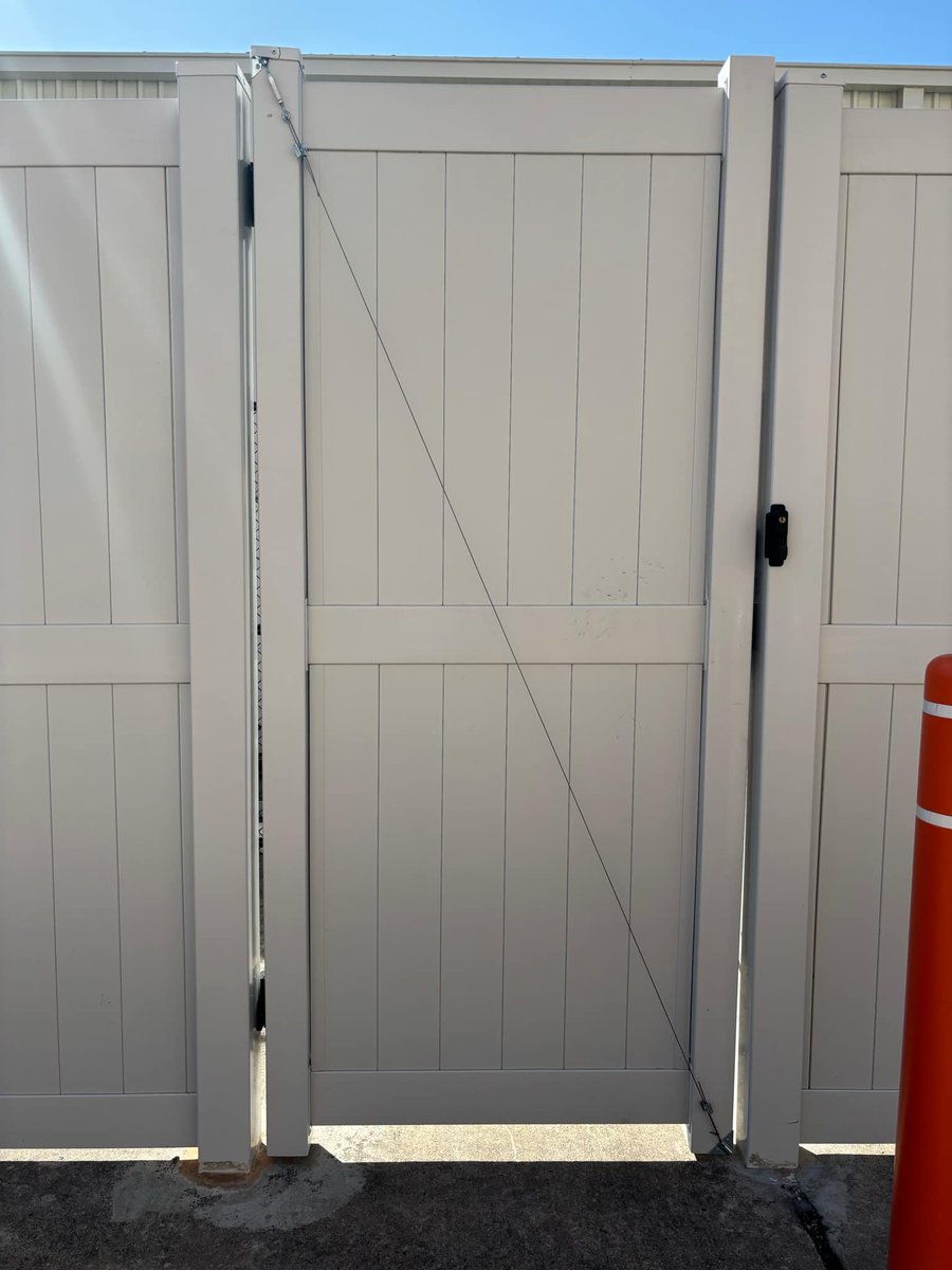 FillMershon's tweet image. pencoaccesscontrol.com
Penco: Uncompromising Quality, Unmatched Durability:
Vinyl Fencing.
#PencoAccessControl #VinylFencing #Texas