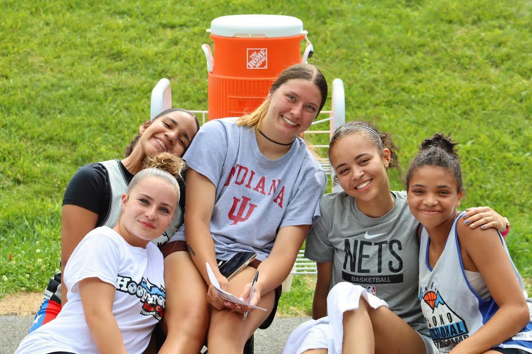 poconoinvite's tweet image. When you link up with camp friends ‼️

⬇️TAG a friend you met at camp