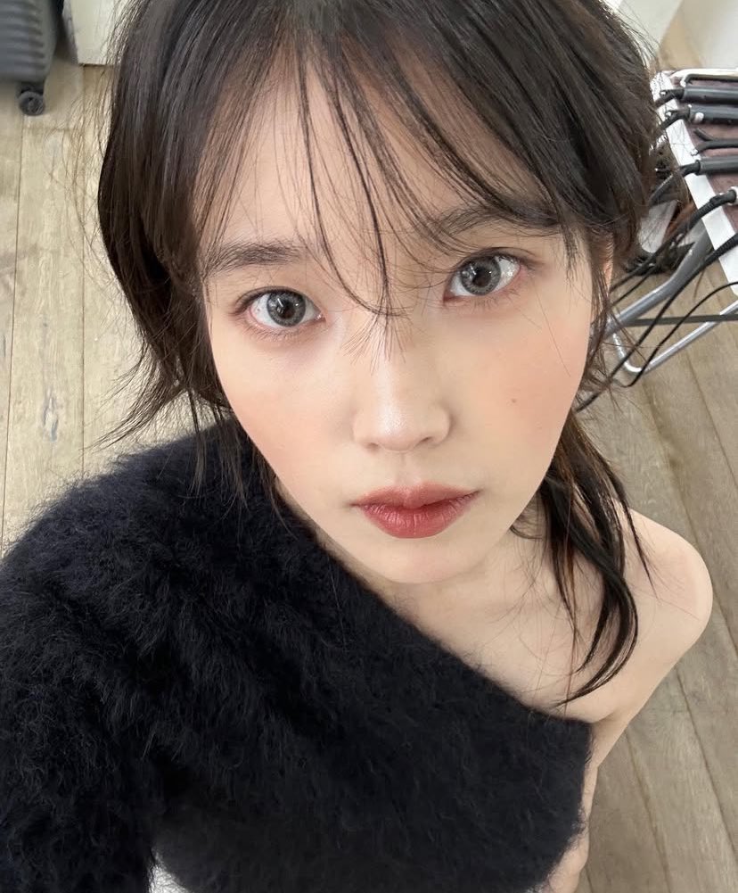 sweetieshm's tweet photo. ночные апдейты, но что поделать, вся в делах. 
надеюсь вам понравился результат нашей совместной работы с elle korea, по данному поводу, ловите немного закадрового материала. 
совсем скоро я покажу вам нечто потрясающее. 

                 ⋆. 𐙚 ˚ 𝖽𝗅𝗐𝗅𝗋𝗆𝖺 𝗆𝖾𝗌𝗌𝖺𝗀𝖾 . https://t.co/SGNKrZOzmX