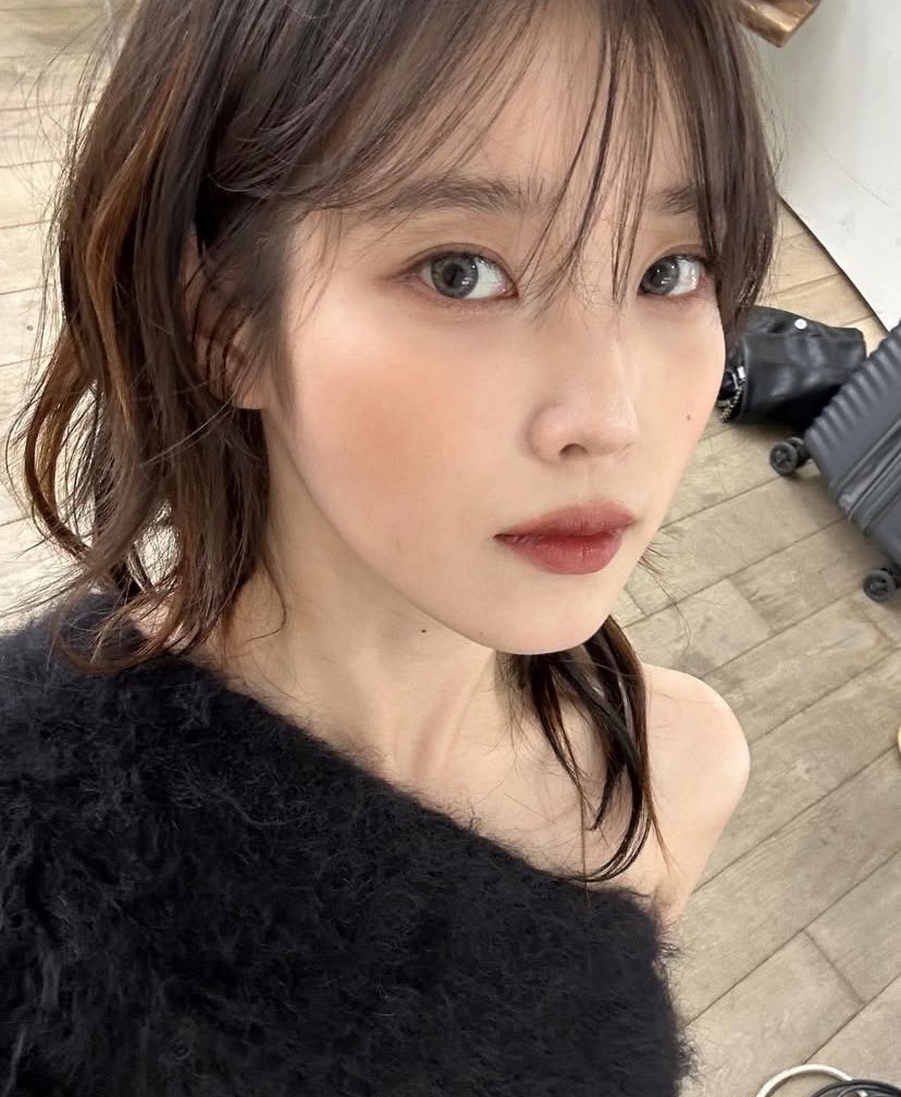 sweetieshm's tweet photo. ночные апдейты, но что поделать, вся в делах. 
надеюсь вам понравился результат нашей совместной работы с elle korea, по данному поводу, ловите немного закадрового материала. 
совсем скоро я покажу вам нечто потрясающее. 

                 ⋆. 𐙚 ˚ 𝖽𝗅𝗐𝗅𝗋𝗆𝖺 𝗆𝖾𝗌𝗌𝖺𝗀𝖾 . https://t.co/SGNKrZOzmX