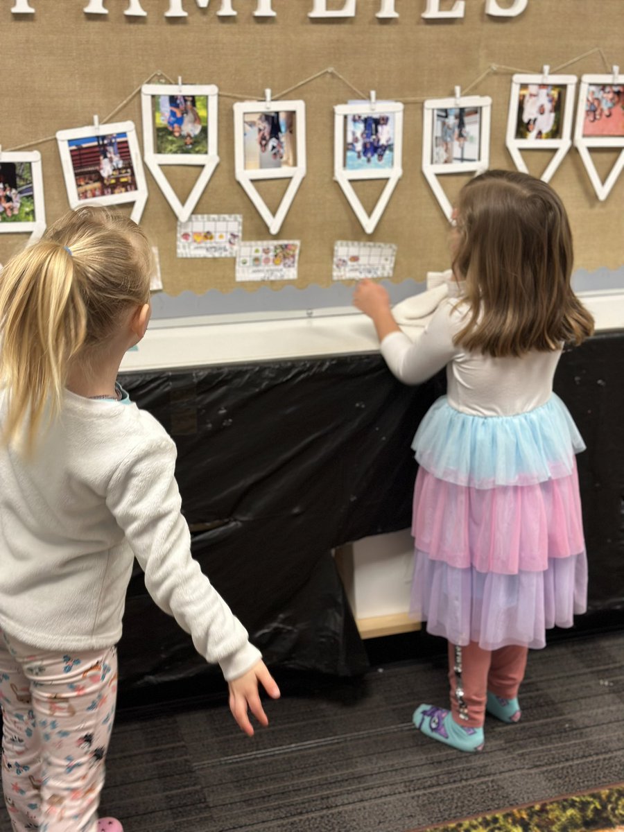 Miss.Elliott tweet media