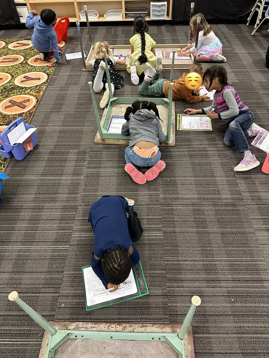 Miss.Elliott tweet media