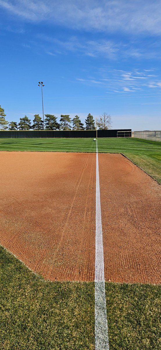 worm10sc's tweet photo. First time using the @Turf_Tank on the baseball field. https://t.co/jroeaZ9yt4