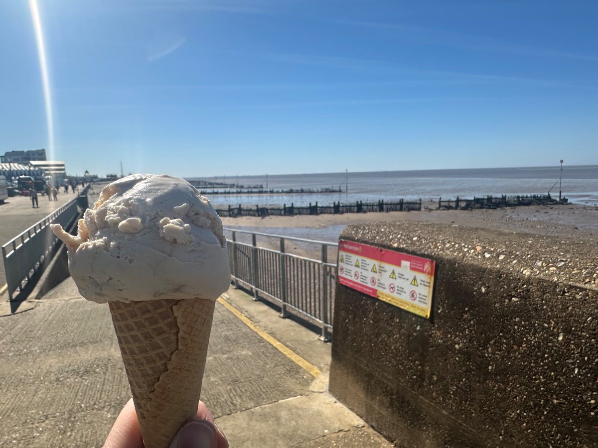Nicholas Evans (@nr_evans) on Twitter photo Amazing weather for our ASPIRE PPIE event in Hunstanton today. We had a fantastic turnout and lots of discussions about what, where, and how we do stroke research in the East of England. 
No trip to the seaside would be complete without ice cream!
<a href="/CambridgeBRC/">NIHR Cambridge Biomedical Research Centre</a> <a href="/HLRI_Cambridge/">VPD Heart & Lung Research Institute</a> Amazing weather for our ASPIRE PPIE event in Hunstanton today. We had a fantastic turnout and lots of discussions about what, where, and how we do stroke research in the East of England. 
No trip to the seaside would be complete without ice cream!
<a href="/CambridgeBRC/">NIHR Cambridge Biomedical Research Centre</a> <a href="/HLRI_Cambridge/">VPD Heart & Lung Research Institute</a>