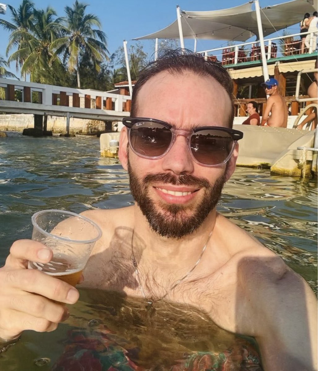 😎
