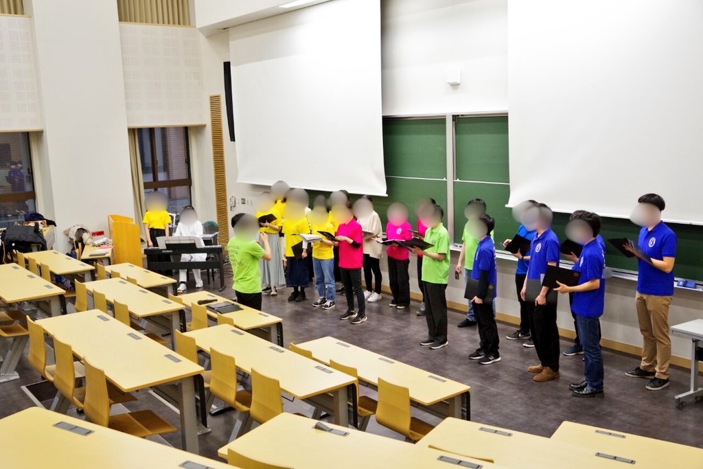 こんにちは！札医うた部です🌷
本日からうた部の行事紹介を行います！

まずはスプリングコンサート🍡
新入生の皆さんに向けて演奏を行います！
新歓の後半の時期に開催するので、早めに入部してくれた方はオンステできちゃうかも👀
今年の開催日程につきましては続報をお待ちください！
 #春から札医